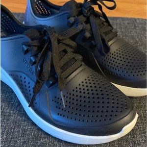 Black croc sneakers womens size 8. Like new. No box